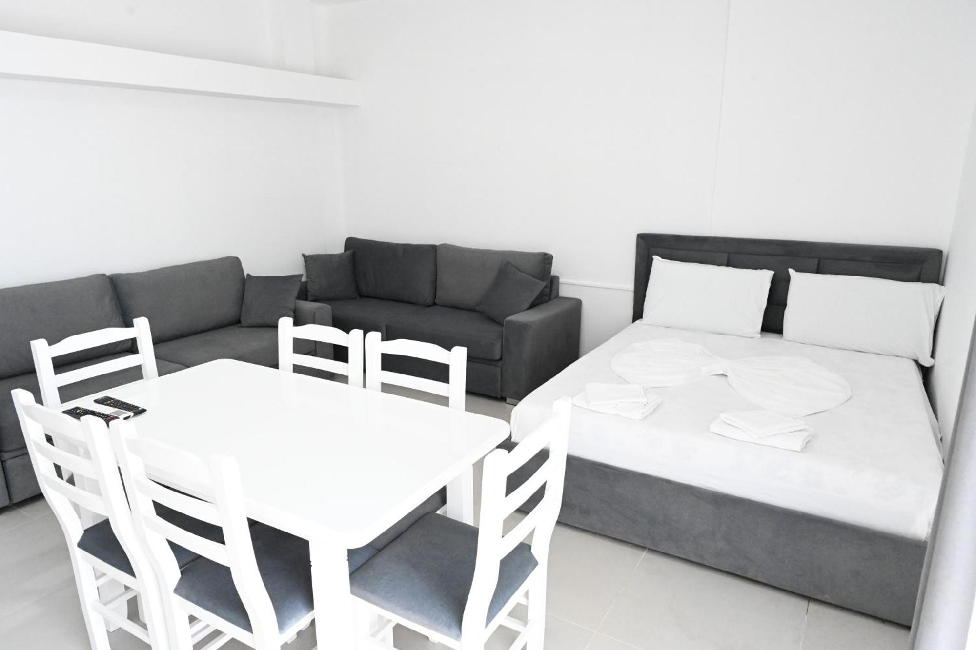 Apartament Tafi & Art Space *