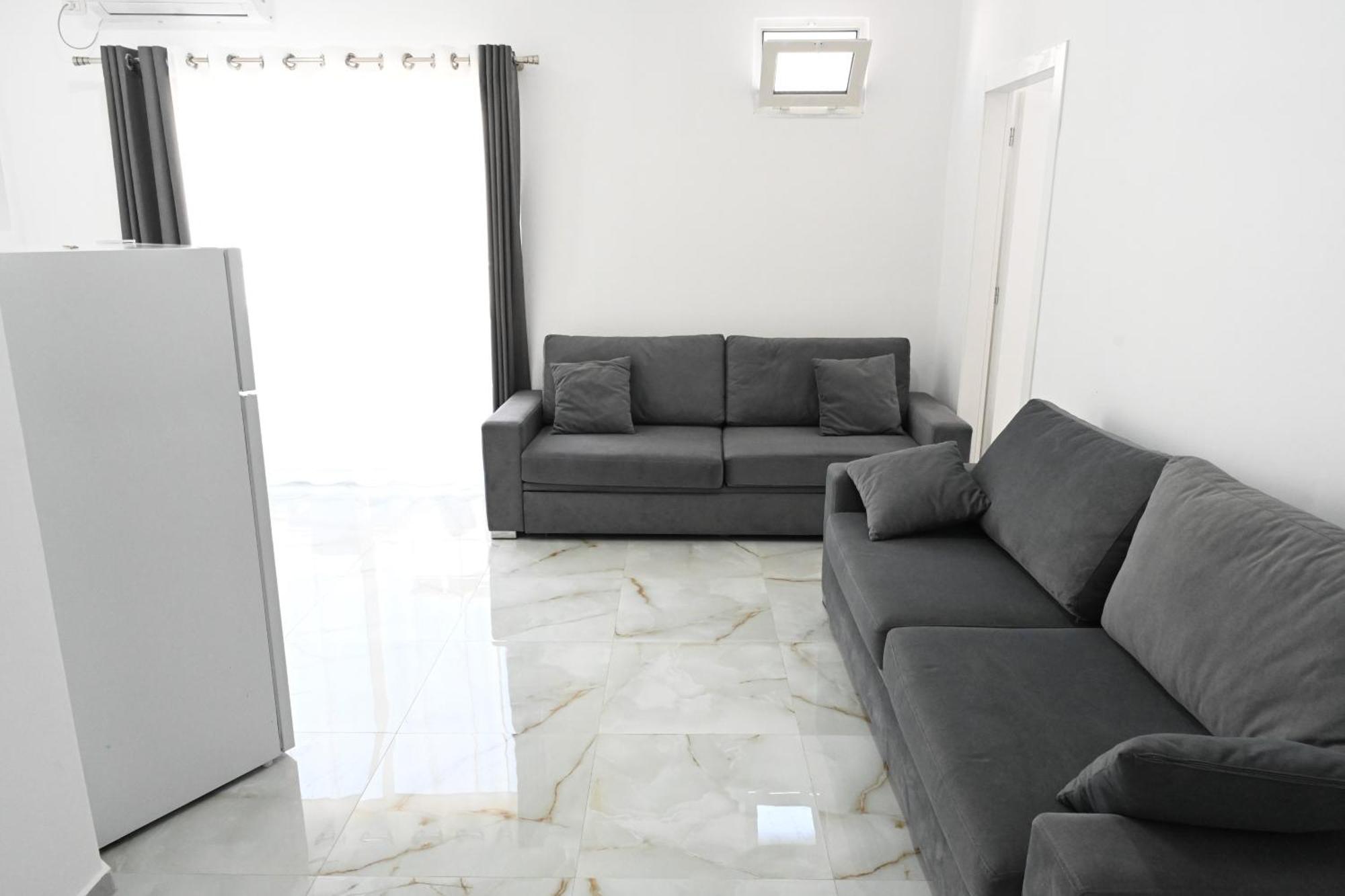 Apartament Tafi & Art Space Shëngjin