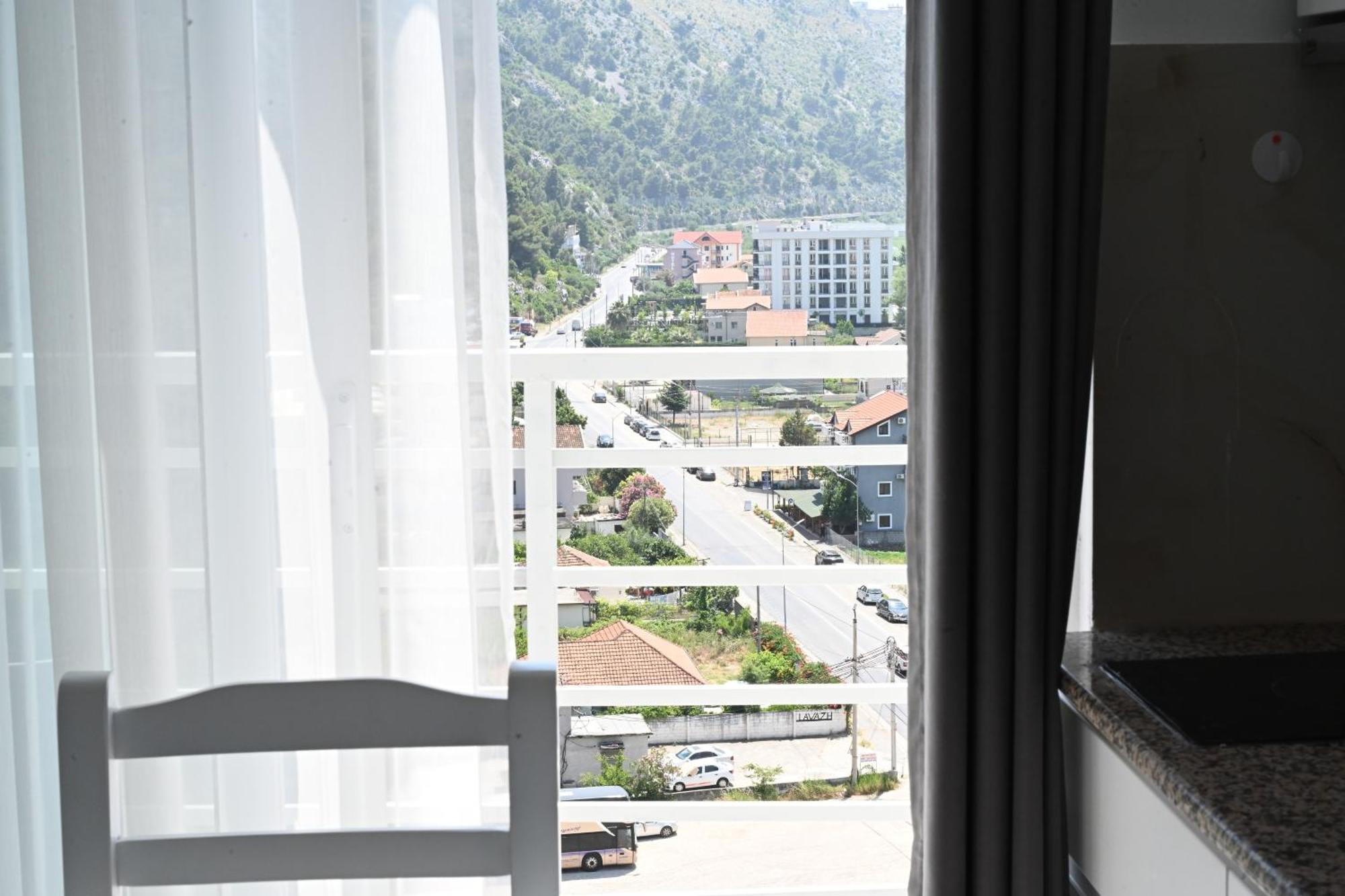 Apartament Tafi & Art Space Shëngjin