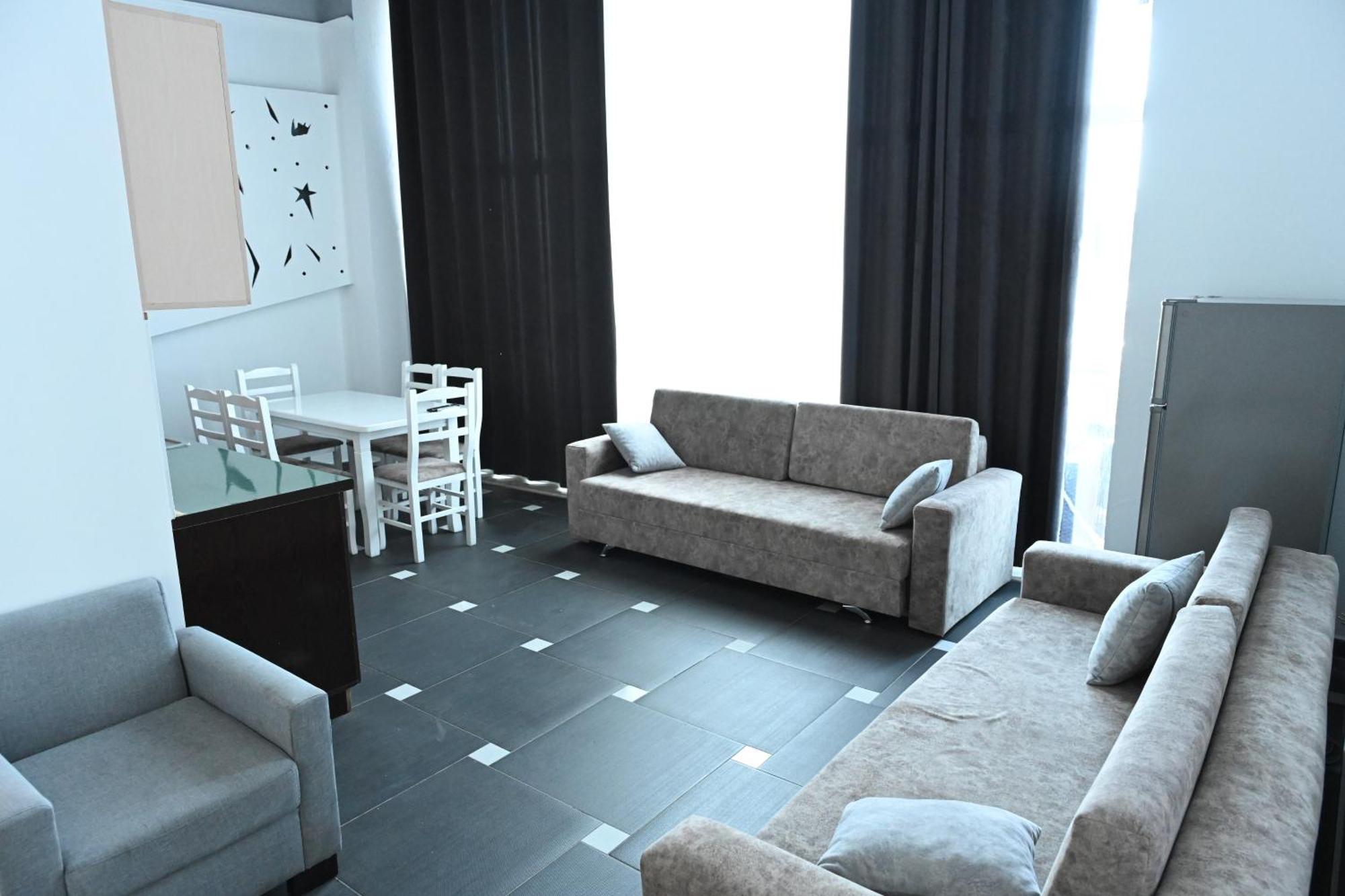 Apartament Tafi & Art Space *