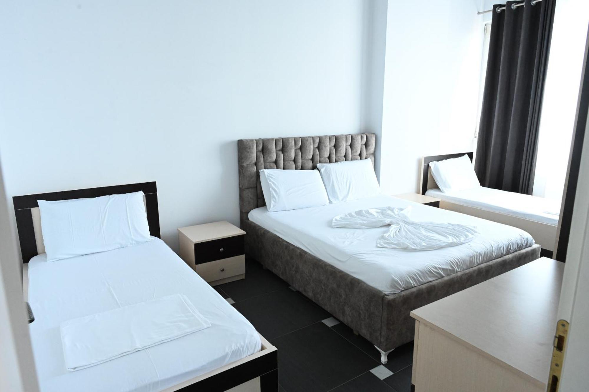 Apartament Tafi & Art Space Shëngjin