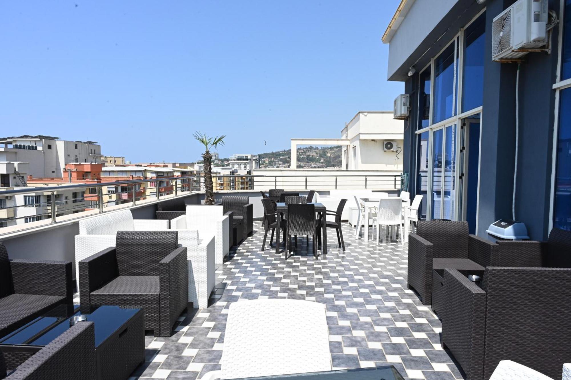 Apartament Tafi & Art Space *