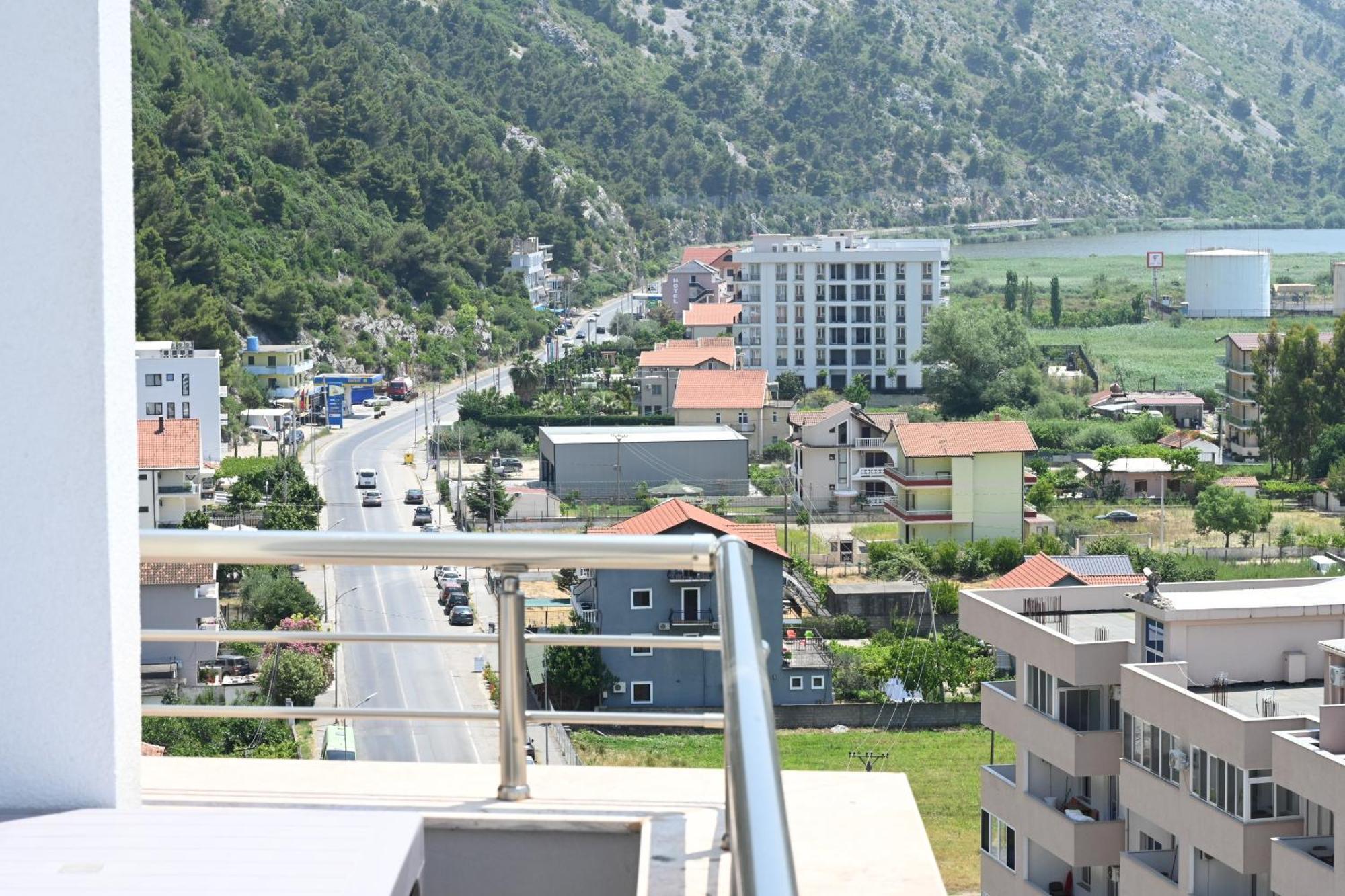 Tafi & Art Space Shëngjin